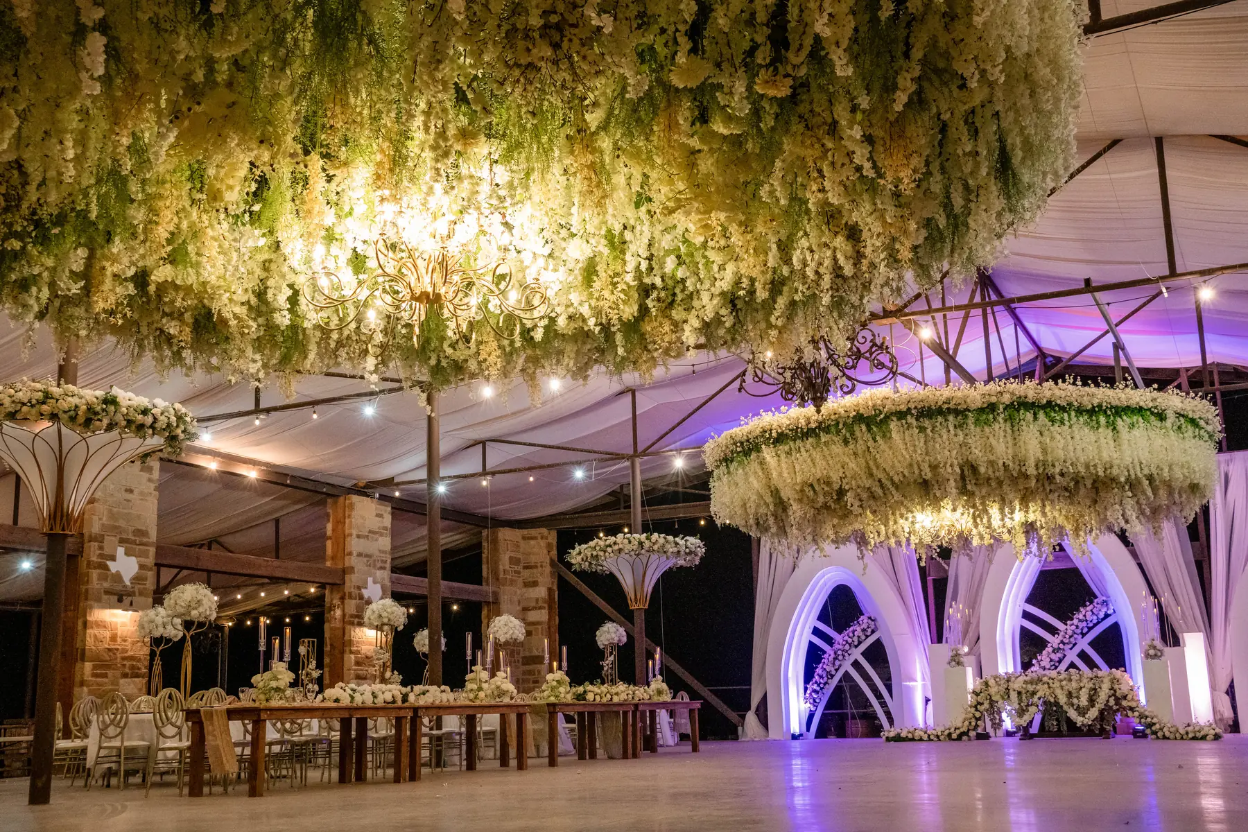 Pavilion wide evening at Mere's by Imperial Events