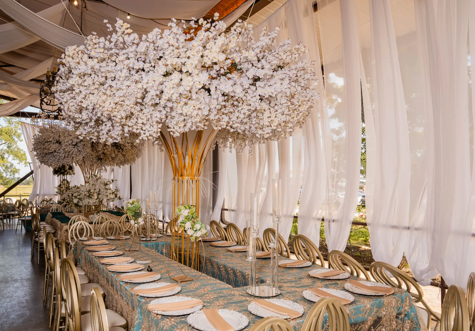 Quince long tables at Mere's by Imperial Events