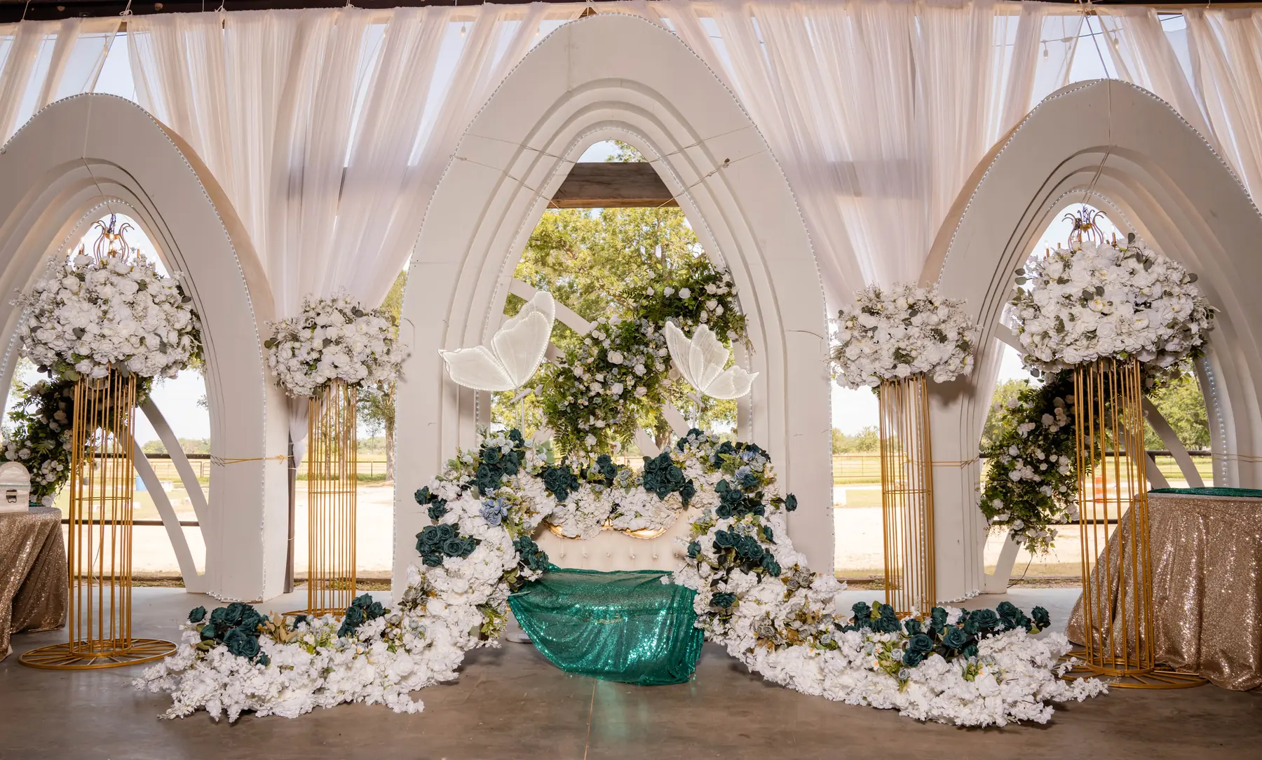 Quince turquoise stage at Mere's by Imperial Events